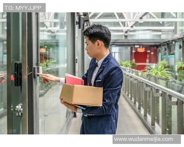 赵敏独家分享篮球心得与技巧提升之道助你成为场上明星 赵敏独家分享篮球心得与技巧提升之道助你成为场上明星